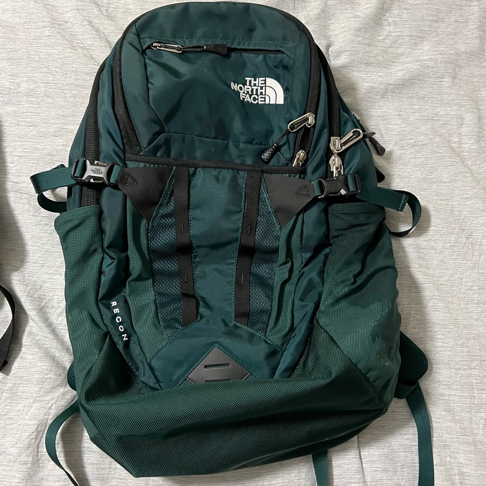 NorthFace Recon Backpack- Womens